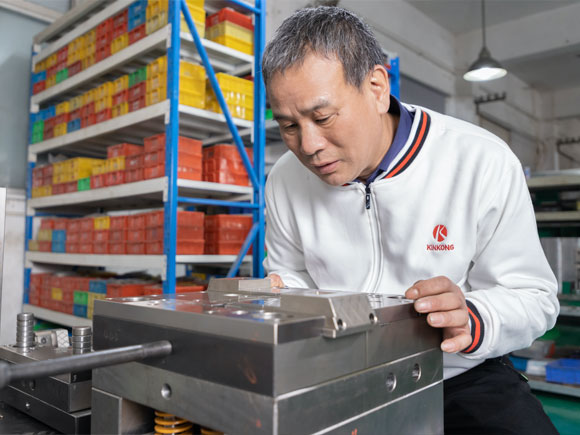 Connector mating test