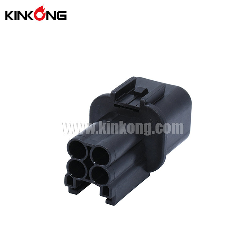 PB621-04020 Male 4 Pins Blade Cable Automotive Connector